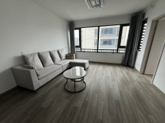 望钰和府南区 3室2厅2卫 113.60m² 2400元/月