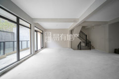 大城小院(公寓住宅) 4室2厅3卫 142.86m² 430万