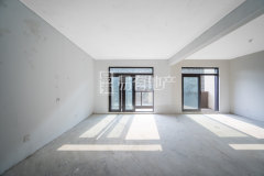 大城小院(公寓住宅) 3室2厅2卫 130.19m² 338万