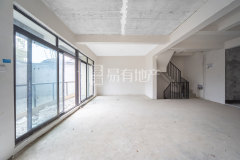 大城小院(公寓住宅) 3室2厅2卫 143.00m² 290万