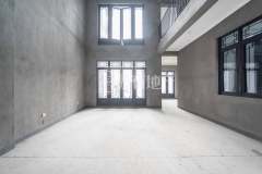 绿城富春玫瑰园 5室2厅5卫 223.05m² 575万