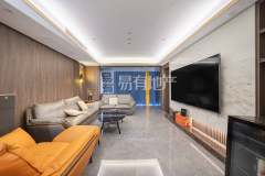 金汇之星 4室2厅2卫 117.84m² 308万