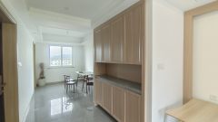 中天富春诚品二期 3室2厅2卫 105.00m² 2400元/月