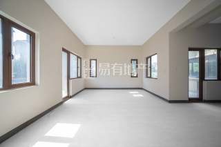 云水山居(别墅) 4室2厅2卫 271.13m² 500万