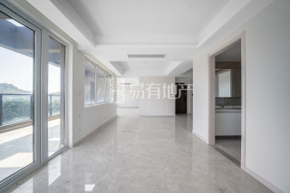 广宇锦云里 5室3厅3卫 162.47m² 300万