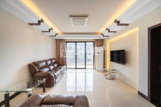 九龙山庄(公寓住宅) 4室2厅2卫 169.48m² 300万