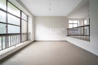 三江鸣翠蓝湾(别墅) 4室2厅3卫 219.00m² 500万