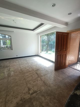 紫云山庄(别墅) 6室2厅2卫 178.17m² 320万