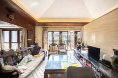 悦山雅苑 5室3厅3卫 273.00m² 1210万