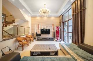 三江鸣翠蓝湾(公寓住宅) 4室2厅3卫 176.35m² 289万