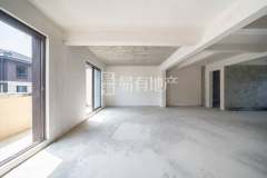 大城小院(公寓住宅) 4室2厅2卫 127.69m² 227万