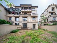 九龙仓雍景山(别墅) 5室2厅3卫 322.52m² 780万
