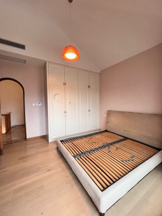 九龙山庄(别墅) 5室3厅3卫 484.14m² 1900万