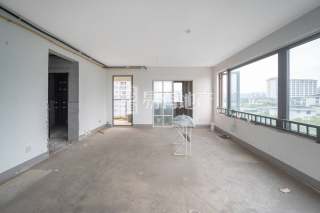 秦忆荣府南区 3室2厅2卫 124.00m² 139万