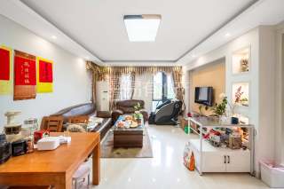 五月香山(公寓住宅) 3室2厅2卫 144.00m² 190万