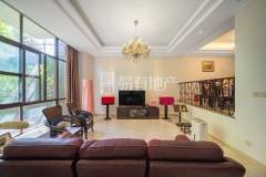 三江鸣翠蓝湾(别墅) 4室2厅2卫 214.68m² 410万