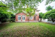 五月香山(别墅) 4室2厅3卫 241.33m² 899万