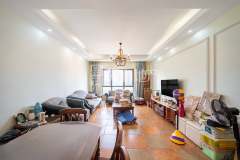九龙仓雍景山(公寓住宅) 3室2厅1卫 122.37m² 230万