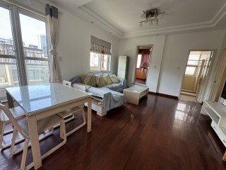 阳光里 3室1厅1卫 85.00m² 2100元/月