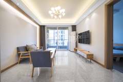 中天富春诚品二期 3室2厅2卫 105.00m² 165万