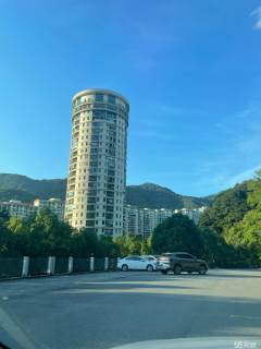 华庭云顶 1室1卫 42.76m² 1400元/月