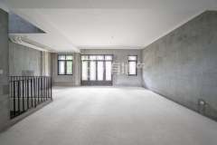 绿城富春玫瑰园 4室2厅4卫 255.00m² 880万