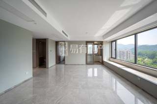 云畔桂语映月里 3室2厅2卫 121.34m² 200万