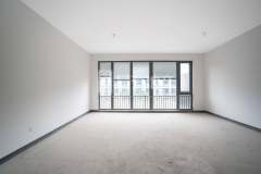 悦望名邸(别墅) 4室2厅3卫 162.00m² 359万