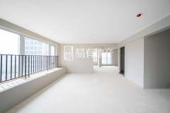 九龙仓雍景山(公寓住宅) 4室2厅2卫 126.78m² 180万