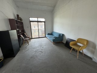 浪漫香槟(东区) 3室2厅2卫 87.95m² 900元/月