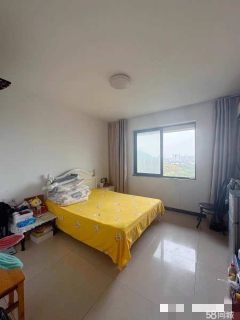 虎山雅苑 4室2厅2卫 162.52m² 1000元/月