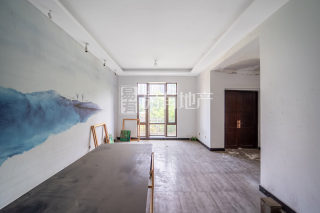 富春红郡(别墅) 4室2厅4卫 339.92m² 570万