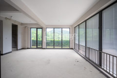 悦望名邸(别墅) 6室2厅4卫 199.21m² 535万