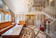绿城七里香溪 4室3厅3卫 336.04m² 1800万