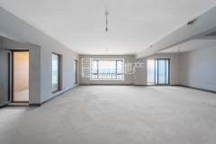 富宸江滨18号公馆 4室2厅2卫 214.00m² 680万