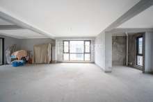 金汇首府 4室2厅2卫 130.14m² 254万