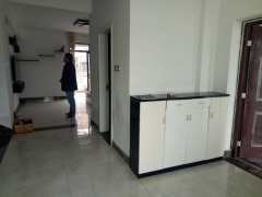 三江鸣翠蓝湾(公寓住宅) 4室3厅2卫 224.11m² 4500元/月