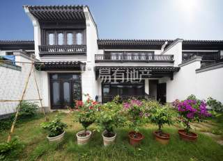 九龙仓雍景山(别墅) 4室2厅4卫 140.21m² 540万