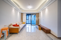 银湖宸语 3室2厅2卫 93.00m² 143万