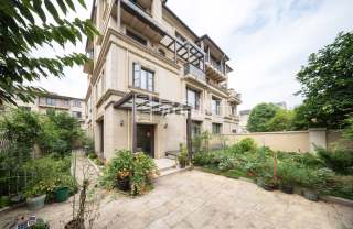 九龙仓雍景山(别墅) 5室2厅5卫 321.48m² 1050万