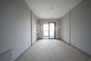 逸城(公寓住宅) 3室2厅2卫 116.47m² 128万