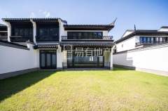 九龙仓雍景山(别墅) 4室2厅3卫 156.77m² 668万