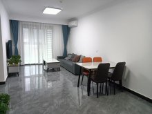 秦忆荣府南区 3室2厅1卫 97.00m² 2400元/月