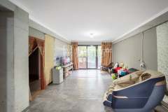 金汇之星 4室2厅3卫 119.47m² 279万