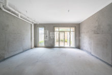 绿城富春玫瑰园 4室2厅4卫 217.00m² 598万