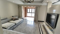 万科容大金色家园 4室2厅3卫 114.85m² 3500元/月