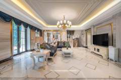 绿城富春玫瑰园 7室3厅7卫 296.84m² 2980万