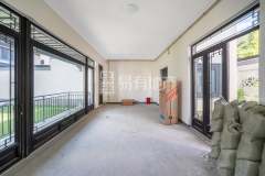 九龙仓雍景山(别墅) 3室2厅3卫 156.00m² 680万