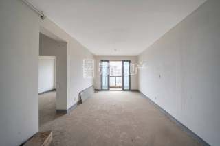 九龙仓世纪华府 3室2厅2卫 104.00m² 130万