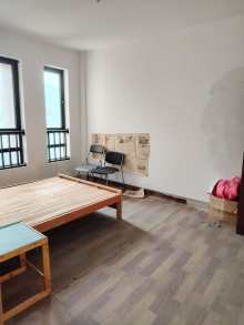 五月香山(公寓住宅) 3室2厅3卫 109.00m² 1000元/月